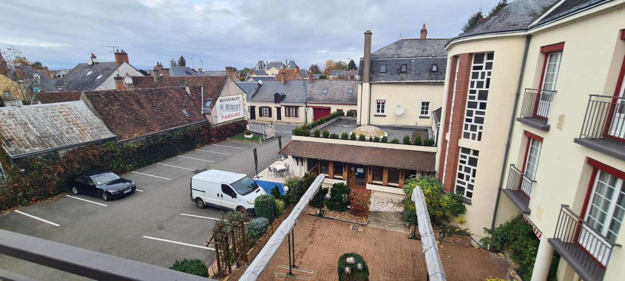 Hotel Saint-Hubert Cour-Cheverny Exteriér fotografie