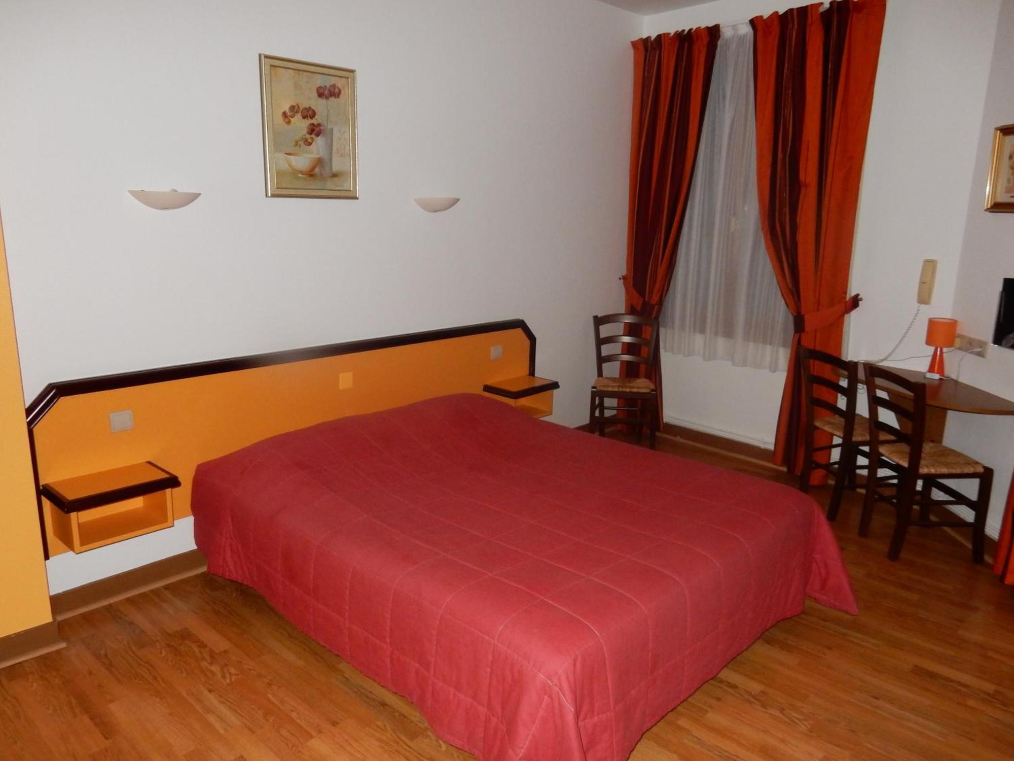 Logis Hotel Saint-Hubert Cour-Cheverny Pokoj fotografie