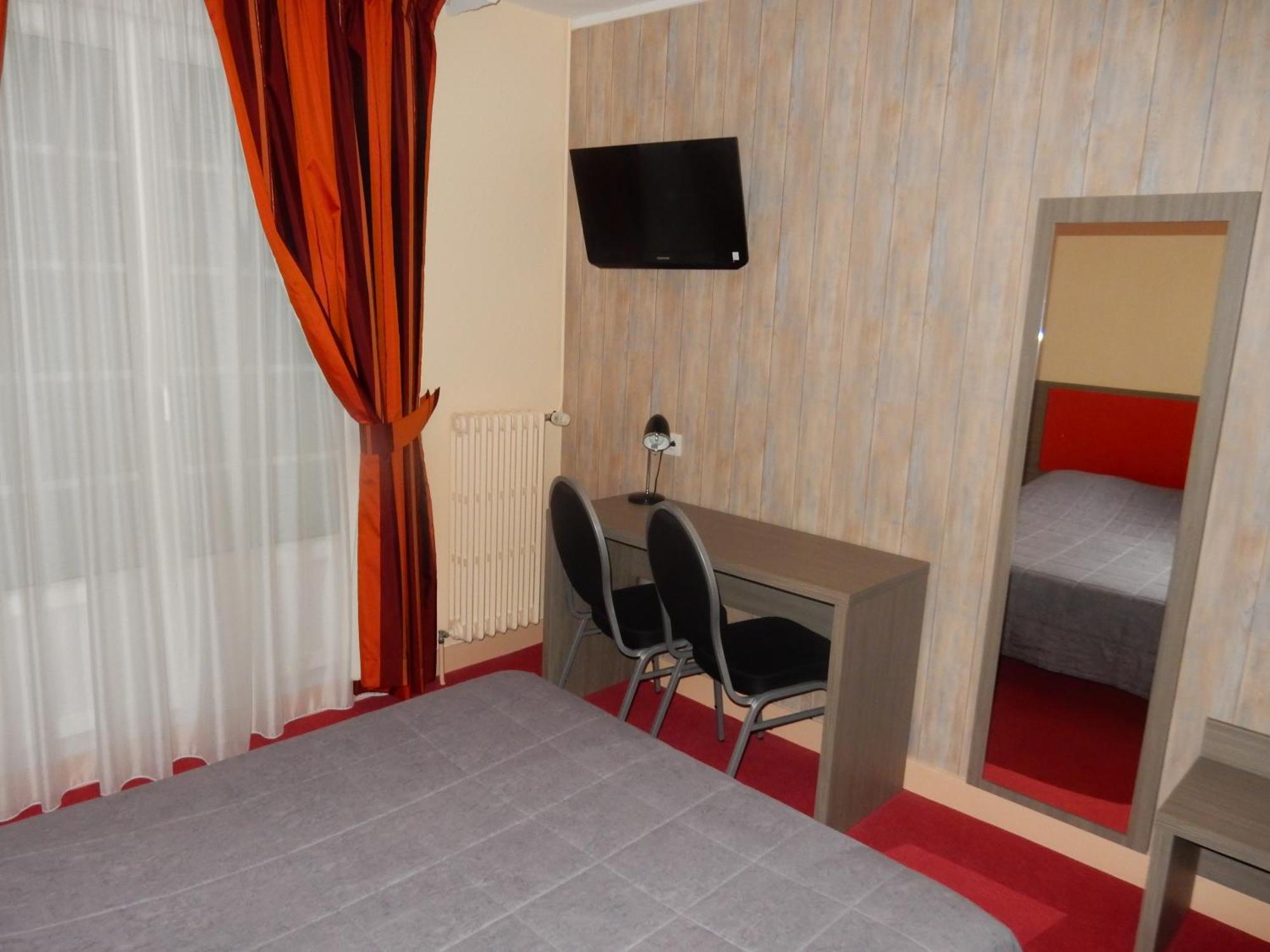 Logis Hotel Saint-Hubert Cour-Cheverny Pokoj fotografie